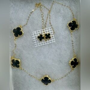 Elegant Gold and Black Clover Necklace and Earring Set